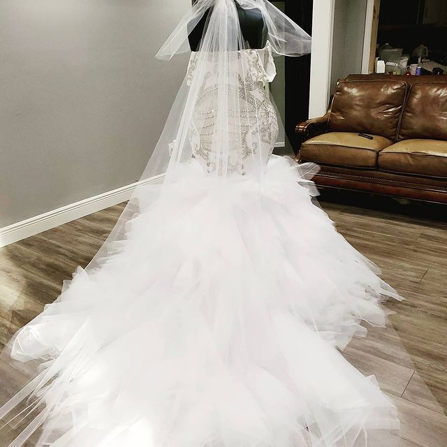 2021 Plus Size Arabic Aso Ebi Luxurious Beaded Crystals Wedding Dresses Mermaid Sexy Bridal Dresses Tulle Wedding Gowns ZJ225