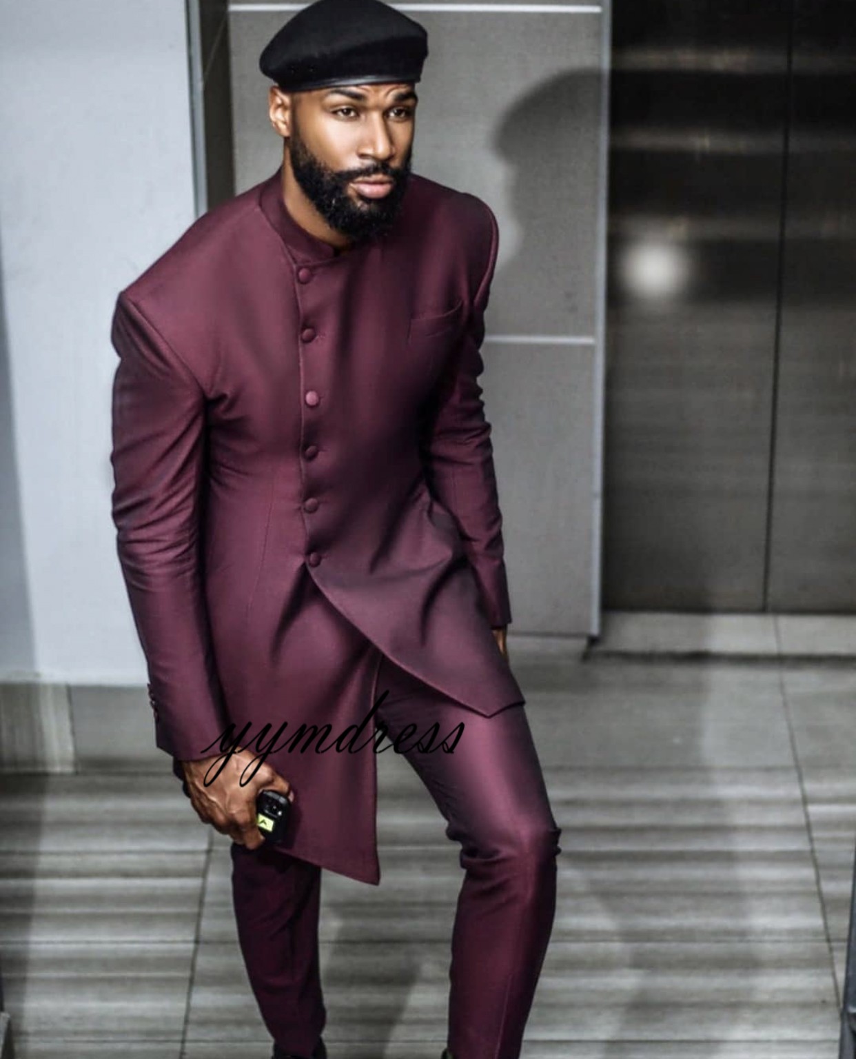 Burgundy Stand Collar 2021 Wedding Tuxedos Groomsman Attire Groom Wear Prom Dinner Party terno masculino 2 Piece Set Suits (Jacket + Pants), Yellow
Burgundy Stand Collar 2021 Wedding Tuxedos Groomsman Attire Groom Wear Prom Dinner Party terno masculino 2 Piece Set Suits (Jacket + Pants), Yellow