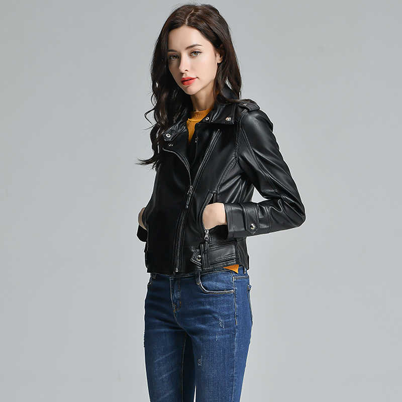 Ly Varey Lin Autumn Women Pu Leather Short Jacket Coat Faux Soft Black Rivet Zipper Motorcycle Slim Punk Outerwear 210526