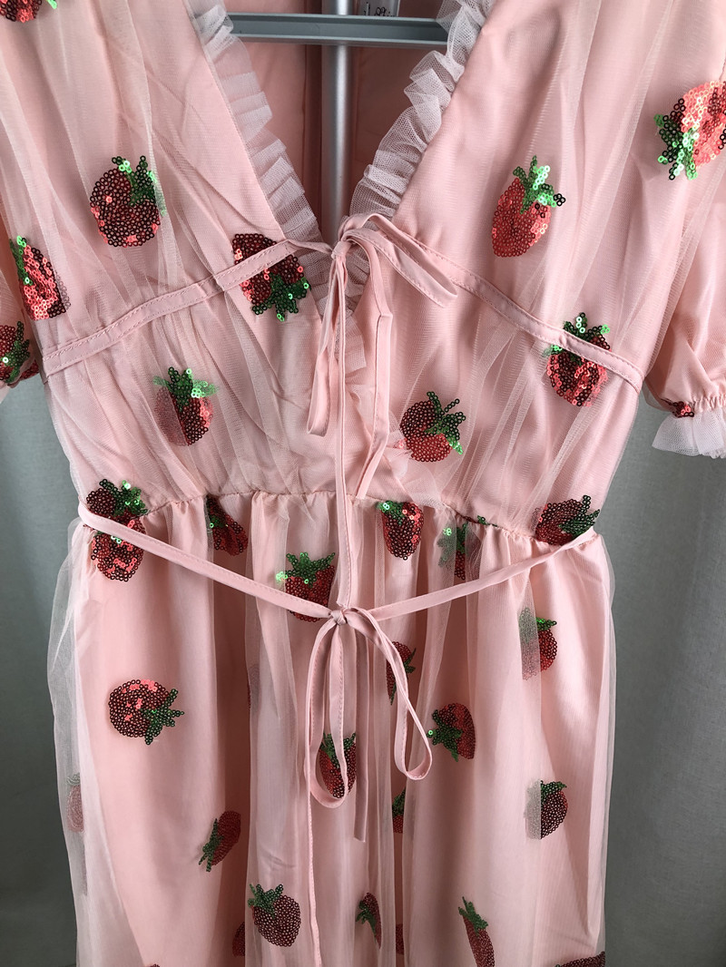 Sweet Strawberry Sequined Embroidery Cascading Ruffle Maxi Dress Women Summer V-neck Puff Sleeve Bow Pink Tulle Mesh Long Dress 210309