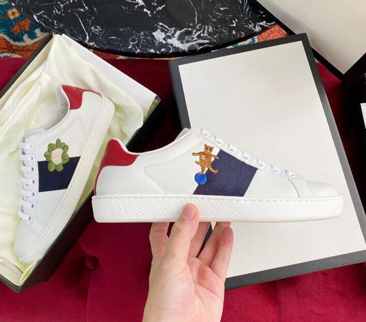 Designer Men Women White Shoes Bee Snake Tiger Casual Shoe Chaussures Genuine Leather Sneakers Embroidery Classic Trainers Python Sneaker with box, Color 7
Designer Men Women White Shoes Bee Snake Tiger Casual Shoe Chaussures Genuine Leather Sneakers Embroidery Classic Trainers Python Sneaker with box, Color 7