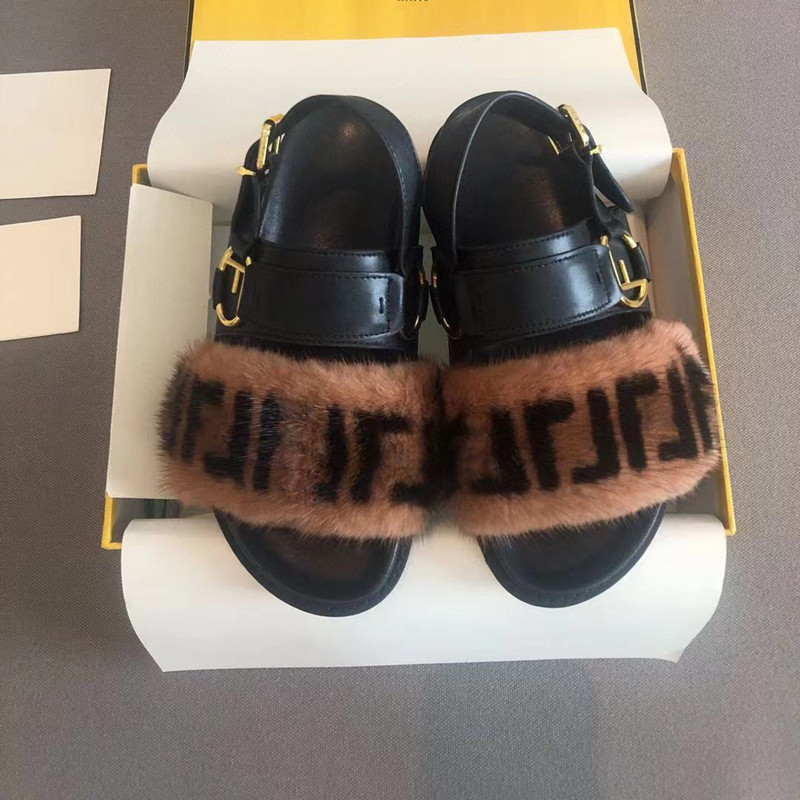 High-quality designer womens shoes, letter hair sandals, mink fur, genuine leather, fashion, flat bottom, thick heel, metal round buckle, Brown
High-quality designer womens shoes, letter hair sandals, mink fur, genuine leather, fashion, flat bottom, thick heel, metal round buckle, Brown