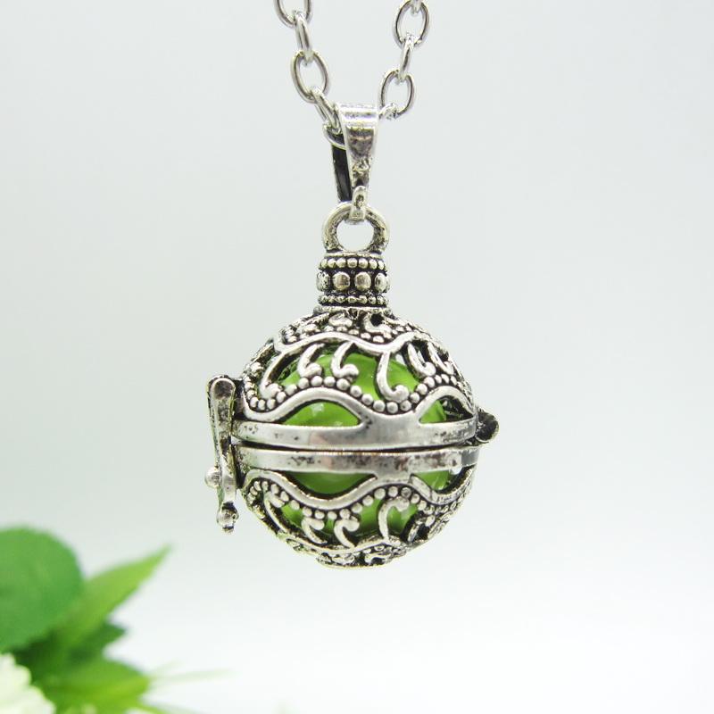 Pendant Necklaces Tribal Design Locket Cage With Changeable Chime Bell Ball DIY Necklace For Pregnant Women
Pendant Necklaces Tribal Design Locket Cage With Changeable Chime Bell Ball DIY Necklace For Pregnant Women
