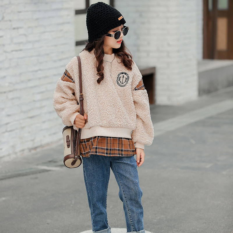 Girls winter plus velvet sweater 2020 new Korean version of the baby girl long sleeve shirt children thickened pullover, Blue
Girls winter plus velvet sweater 2020 new Korean version of the baby girl long sleeve shirt children thickened pullover, Blue