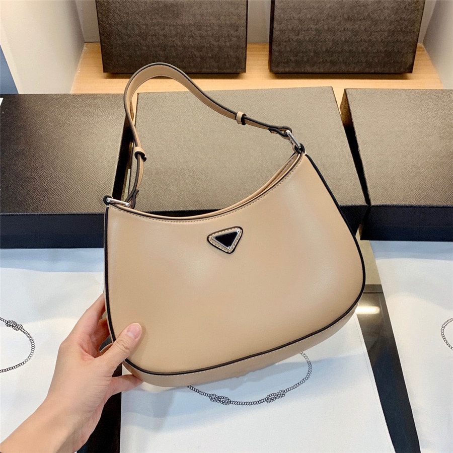New Women Luxurys Designers Bags Totes wallet purse Handbags fashion Shoulder Bags cleo Hobo bag Clutch Bag Crossbody Bags High quality, Extra postage
New Women Luxurys Designers Bags Totes wallet purse Handbags fashion Shoulder Bags cleo Hobo bag Clutch Bag Crossbody Bags High quality, Extra postage