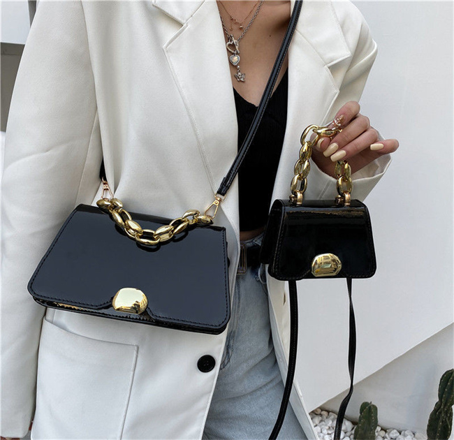 designers duffel bags 45cm 55cm luxury large capacity travel sale women men genuine leather shoulder fashion bag carry rivets with lock head
designers duffel bags 45cm 55cm luxury large capacity travel sale women men genuine leather shoulder fashion bag carry rivets with lock head