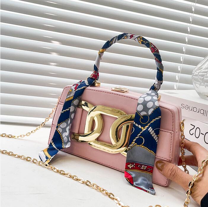 Factory wholesale sweet girl exotic leather dinner bag street personality super chains decorative women handbag fashion alloy hard box chain bags, Red(boutique box)
Factory wholesale sweet girl exotic leather dinner bag street personality super chains decorative women handbag fashion alloy hard box chain bags, Red(boutique box)