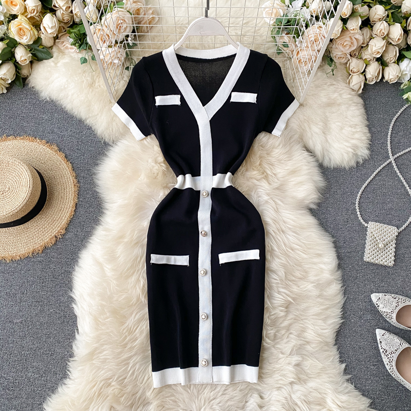 New Women's Fashion Retro Elegant Single Breasted Patchwork Short Sleeve V-neck Knitted Pencil Dress Color Block Short Dress, Black;gray
New Women's Fashion Retro Elegant Single Breasted Patchwork Short Sleeve V-neck Knitted Pencil Dress Color Block Short Dress, Black;gray