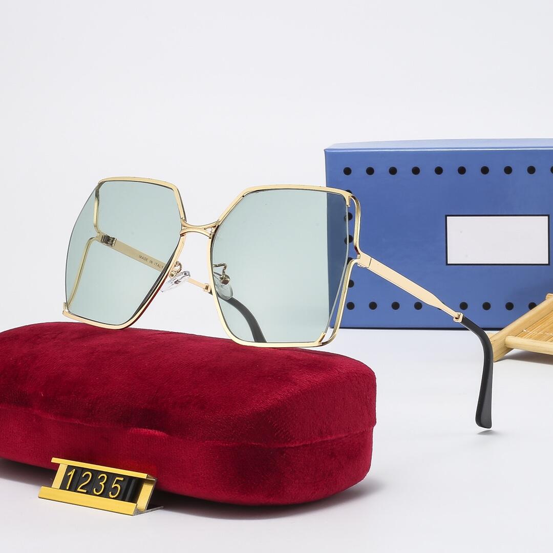 new fashion classic sunglasses for Women attitude sun glasses gold frame square metal frame vintage style outdoor classical model 1236
new fashion classic sunglasses for Women attitude sun glasses gold frame square metal frame vintage style outdoor classical model 1236