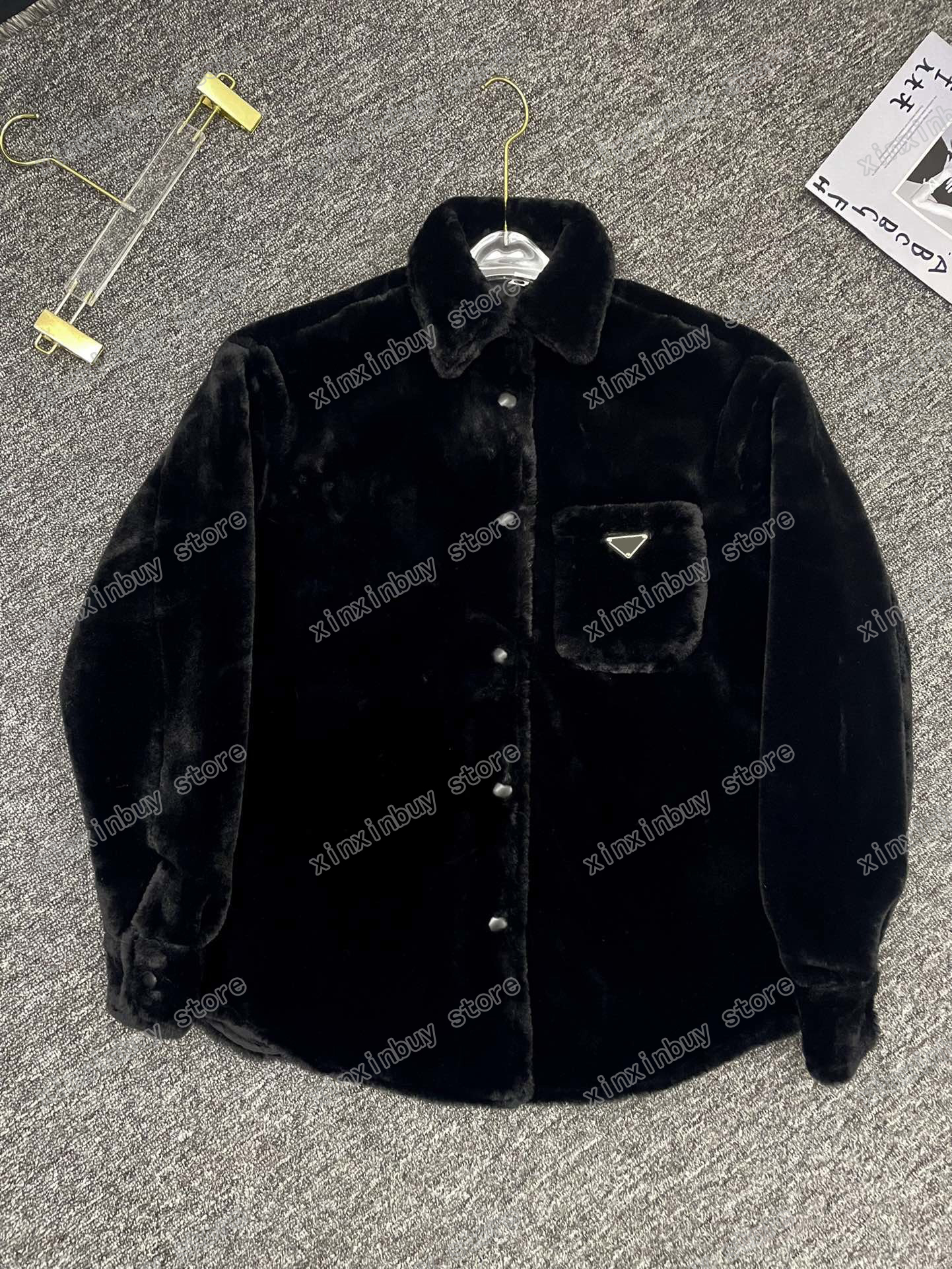 21ss mens women designers Double sided Jackets Christian Faux leather clothes streetwear Coats Outerwear men Clothing Black M-2XL
21ss mens women designers Double sided Jackets Christian Faux leather clothes streetwear Coats Outerwear men Clothing Black M-2XL