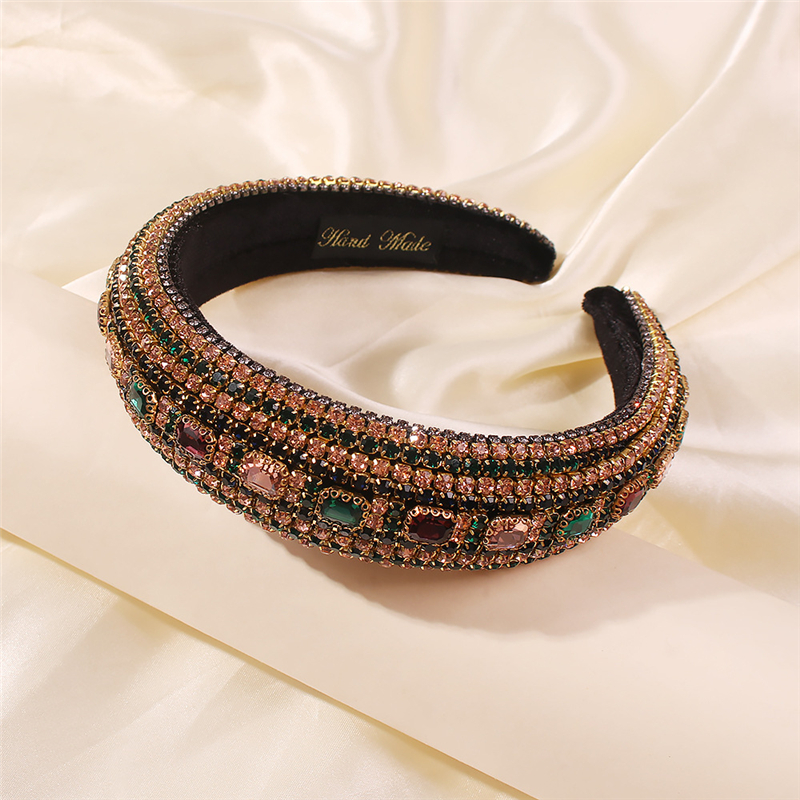 Retro Baroque Design Hair Hoop Fashion Luxury Diamond Color Headbands Temperament Personality Women Non Slip Hair Band
Retro Baroque Design Hair Hoop Fashion Luxury Diamond Color Headbands Temperament Personality Women Non Slip Hair Band