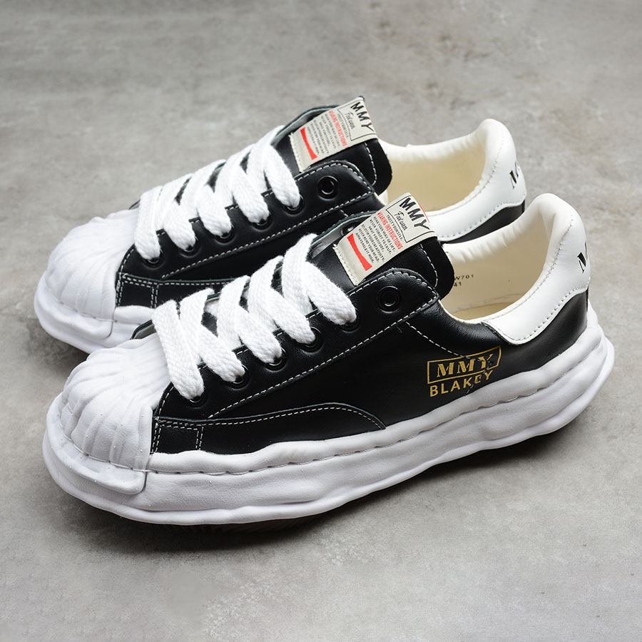 Maison Mihara Yasuhiro MMY Shoes OG Sole Toe Cap Canvas Lowcut Sneaker Mens Platform Womens Leather Suede White Black Casual Sneakers, Shown
Maison Mihara Yasuhiro MMY Shoes OG Sole Toe Cap Canvas Lowcut Sneaker Mens Platform Womens Leather Suede White Black Casual Sneakers, Shown