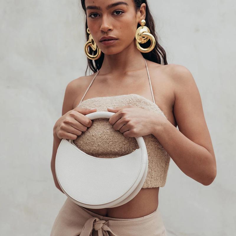 Casual Semicircle Handbags Women INS Brands Clutch Bag Top-handle PU Leather Totes Ladies Simple Women Bags Purses Design Chic, White
Casual Semicircle Handbags Women INS Brands Clutch Bag Top-handle PU Leather Totes Ladies Simple Women Bags Purses Design Chic, White