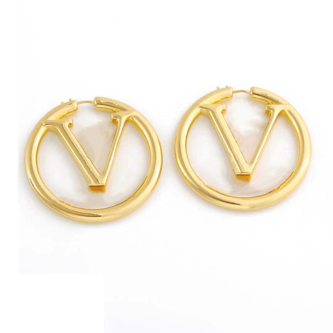 2021 love ear ring women hoop fashion earrings for girl charm party wedding lovers gift luxury designer stainless steel gold earring design, Golden
2021 love ear ring women hoop fashion earrings for girl charm party wedding lovers gift luxury designer stainless steel gold earring design, Golden