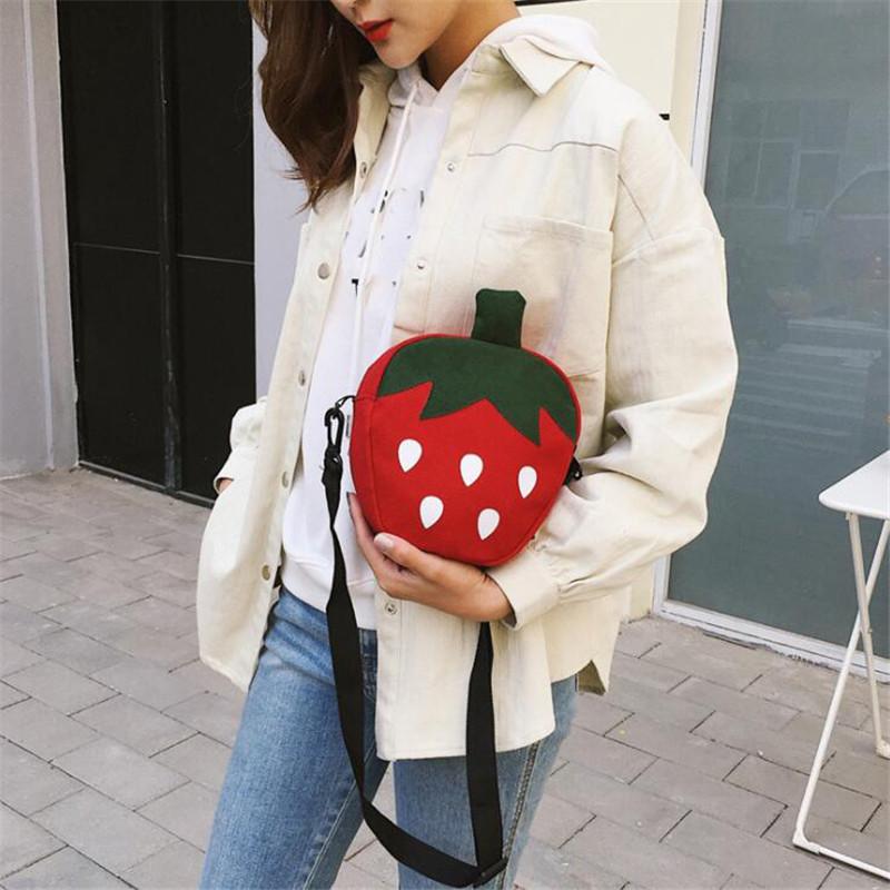 Summer New Female Bag PU Leather Cute Fruit Packet Shoulder Bag Messenger Strawberry Fashion Crossbody Bags For Women 2021, Red
Summer New Female Bag PU Leather Cute Fruit Packet Shoulder Bag Messenger Strawberry Fashion Crossbody Bags For Women 2021, Red