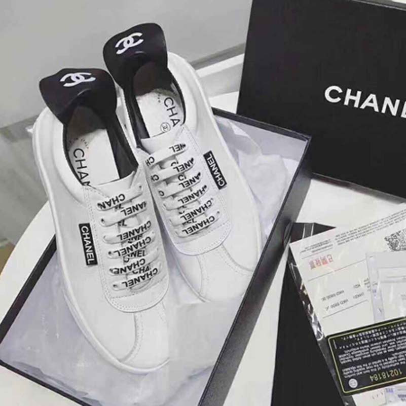 chanel Fashion Top Quality Designer shoes real leather cc Handmade Multicolor Gradient Technical sneakers men women famous shoe Trainers bag, Black
chanel Fashion Top Quality Designer shoes real leather cc Handmade Multicolor Gradient Technical sneakers men women famous shoe Trainers bag, Black