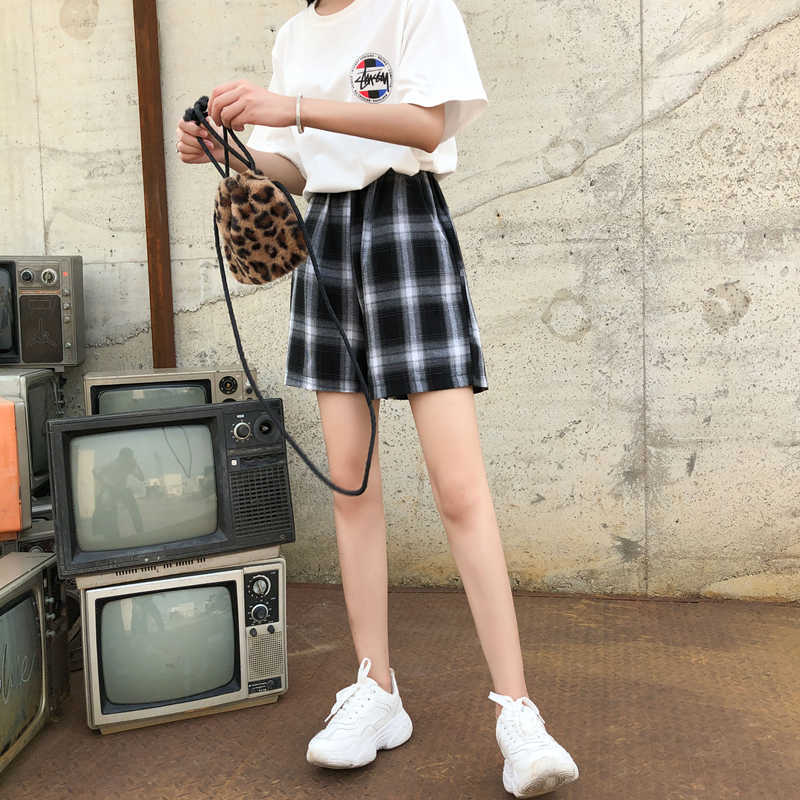 Summer women's Harajuku plaid elastic waist loose casual shorts 210714