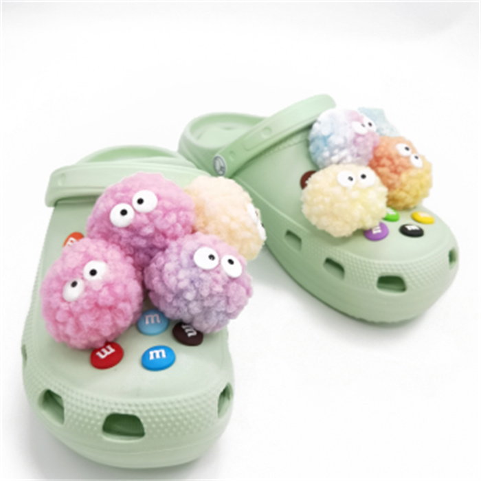 Wholesale winter Cute Furry 3d Charm Luxury Charms Plastic warm Button Black Buckles Parts Accessories Fit for DIY Clogs Shoe Charms, White;pink
Wholesale winter Cute Furry 3d Charm Luxury Charms Plastic warm Button Black Buckles Parts Accessories Fit for DIY Clogs Shoe Charms, White;pink