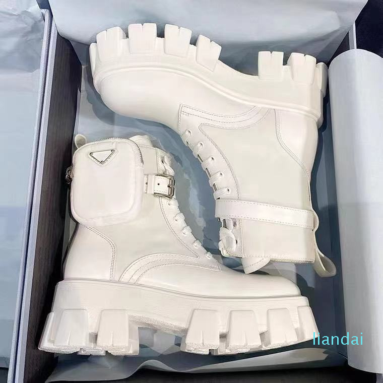 2021 designer Women boots love Arrow Martin Flamingo Laureate 100% leather brand Desert Boot with strap luxury non-slip winter shoe Rois, Black
2021 designer Women boots love Arrow Martin Flamingo Laureate 100% leather brand Desert Boot with strap luxury non-slip winter shoe Rois, Black