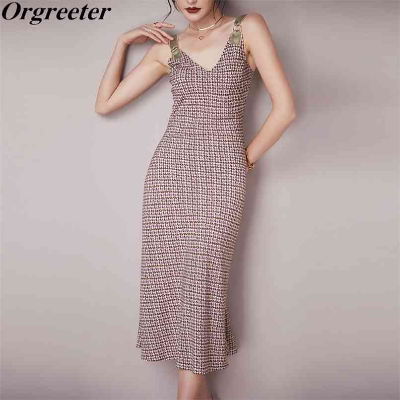 Retro Print Knee-length Dress Runway design Sexy Sleeveless Spaghtti strap Plaid Printted Female Summer 210602, Picture color
Retro Print Knee-length Dress Runway design Sexy Sleeveless Spaghtti strap Plaid Printted Female Summer 210602, Picture color