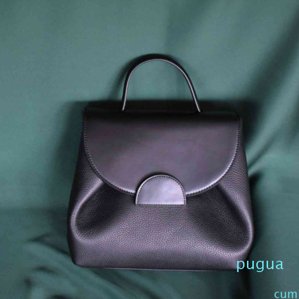 Tote Bags Women Polene Handbags Genuine Leather Shoulder Msenger Bag Female Fashion Daily Tot Lady Elegant Handbag 5510
Tote Bags Women Polene Handbags Genuine Leather Shoulder Msenger Bag Female Fashion Daily Tot Lady Elegant Handbag 5510