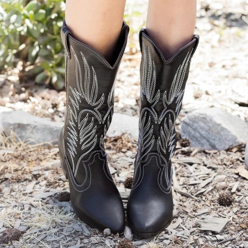 Boots 2021 Women Mid Calf Western Cowboy Pointed Toe Knee High Pull On Ladies Fashion Leather Motorcycle Botas Mujer, Black
Boots 2021 Women Mid Calf Western Cowboy Pointed Toe Knee High Pull On Ladies Fashion Leather Motorcycle Botas Mujer, Black