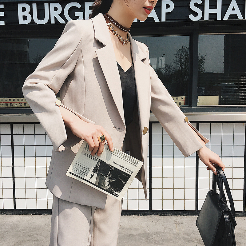 Girl's Little Outonnnew Fancy Fashion Long Section Woman's Jacket Two Ladies'garments Spring Suit Nine Pants Combined Durd
Girl's Little Outonnnew Fancy Fashion Long Section Woman's Jacket Two Ladies'garments Spring Suit Nine Pants Combined Durd