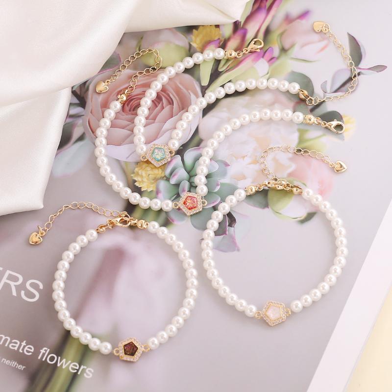 Charm Bracelets Zircon Star Imitation Pearls Beaded For Women Gold Color Bracelet Female Hand Chains 2021 Fashion Jewelry Simple, Golden;silver
Charm Bracelets Zircon Star Imitation Pearls Beaded For Women Gold Color Bracelet Female Hand Chains 2021 Fashion Jewelry Simple, Golden;silver