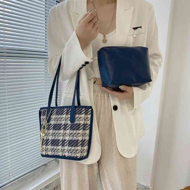 2021 new single shoulder bag women's fashion leisure simple large capacity Tote Bag, Blue
2021 new single shoulder bag women's fashion leisure simple large capacity Tote Bag, Blue