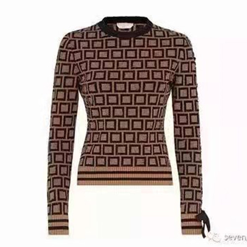 Women's sweater designer luxury Pullover classic fashion warm clothes new letter embroidery casual round neck soft sweater windproofYY, White;black
Women's sweater designer luxury Pullover classic fashion warm clothes new letter embroidery casual round neck soft sweater windproofYY, White;black