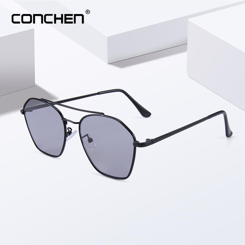 Sunglasses CONCHEN 2021 Clear Lens Round Women Fashion Men Vintage Brand Designer Double Beam Sun Glasses Ladies Female
Sunglasses CONCHEN 2021 Clear Lens Round Women Fashion Men Vintage Brand Designer Double Beam Sun Glasses Ladies Female