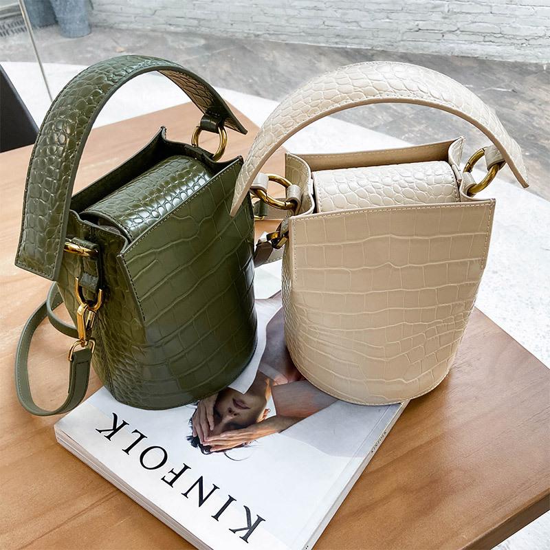 women's Cross carrying, foreign style, retro, portable, exquisite, personalized and fashionable leather shoulder bag, Black
women's Cross carrying, foreign style, retro, portable, exquisite, personalized and fashionable leather shoulder bag, Black