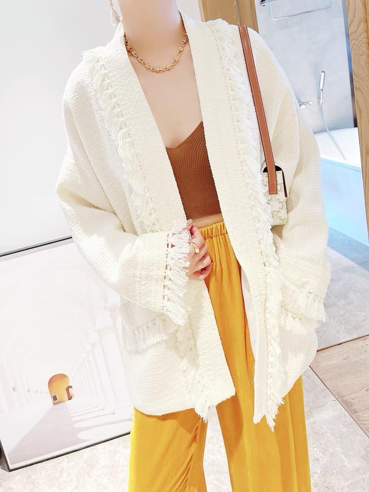 Women's Jackets 2021 Autumn Luxury Women High Quality Tassel 80% Wool Loose Coat Female Casual Jacket Overcoat Gdnz 12.01, Black;brown
Women's Jackets 2021 Autumn Luxury Women High Quality Tassel 80% Wool Loose Coat Female Casual Jacket Overcoat Gdnz 12.01, Black;brown