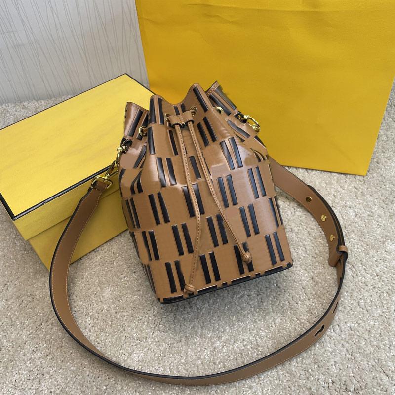 Bucket Bag Women Handbag Crossbody Purse High Quality Genuine Leather Letter Printing Embossing Fashion Removable Shoulder Strap String, Black
Bucket Bag Women Handbag Crossbody Purse High Quality Genuine Leather Letter Printing Embossing Fashion Removable Shoulder Strap String, Black