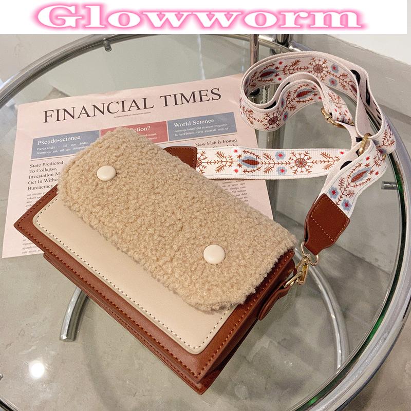 Flower Colored Wide Strap Shoulder Bag For Women 2021 Plush Mini Crossbody Bag Designer PU Leather Handbags Fashion, Blue bag
Flower Colored Wide Strap Shoulder Bag For Women 2021 Plush Mini Crossbody Bag Designer PU Leather Handbags Fashion, Blue bag