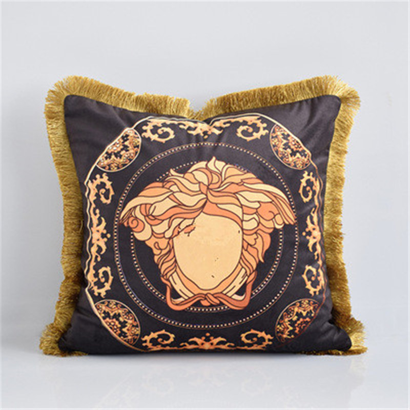 European style luxury tassel pillow hotel home cushion cover office KTV sofa model room pillow cushion
European style luxury tassel pillow hotel home cushion cover office KTV sofa model room pillow cushion