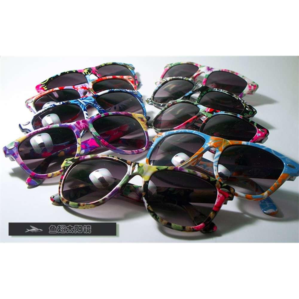 Colorful flower frame Wayfarer Sunglasses Fashion Girl accessories 1128_ 68 140mm, White;black
Colorful flower frame Wayfarer Sunglasses Fashion Girl accessories 1128_ 68 140mm, White;black