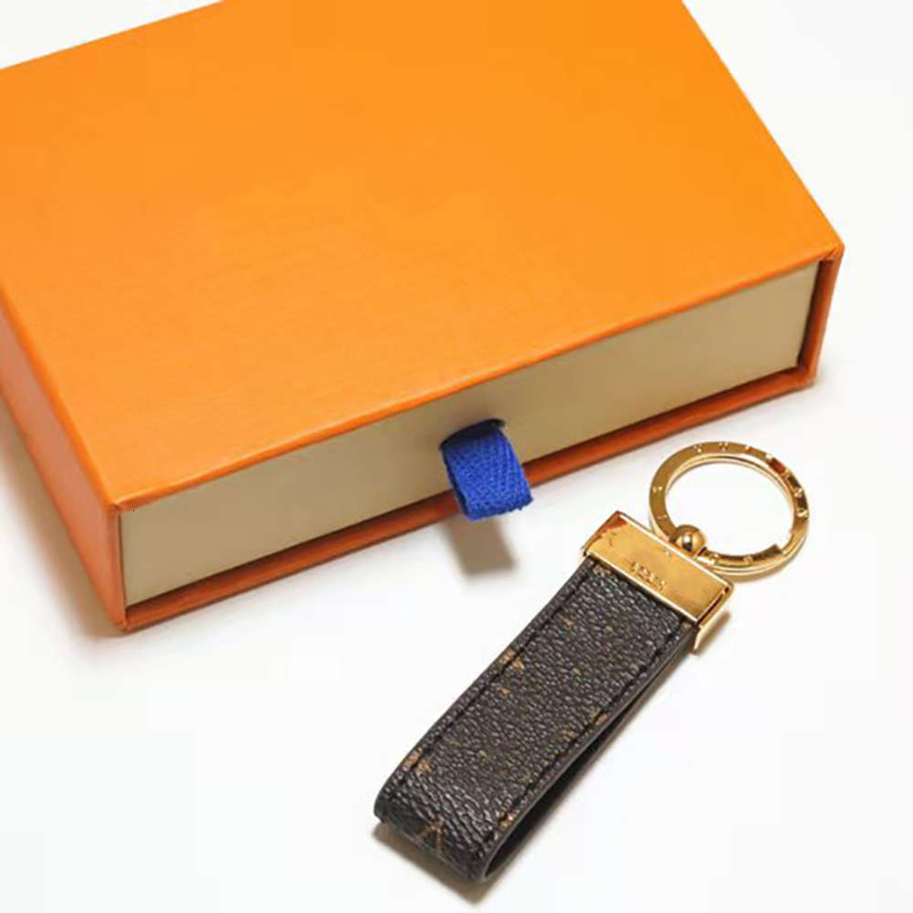 Classic Designer Keychain Fashion Letter Keychains Leather Material Men Women Brand Key Pendant Bag Chains Jewelry Accessories
Classic Designer Keychain Fashion Letter Keychains Leather Material Men Women Brand Key Pendant Bag Chains Jewelry Accessories