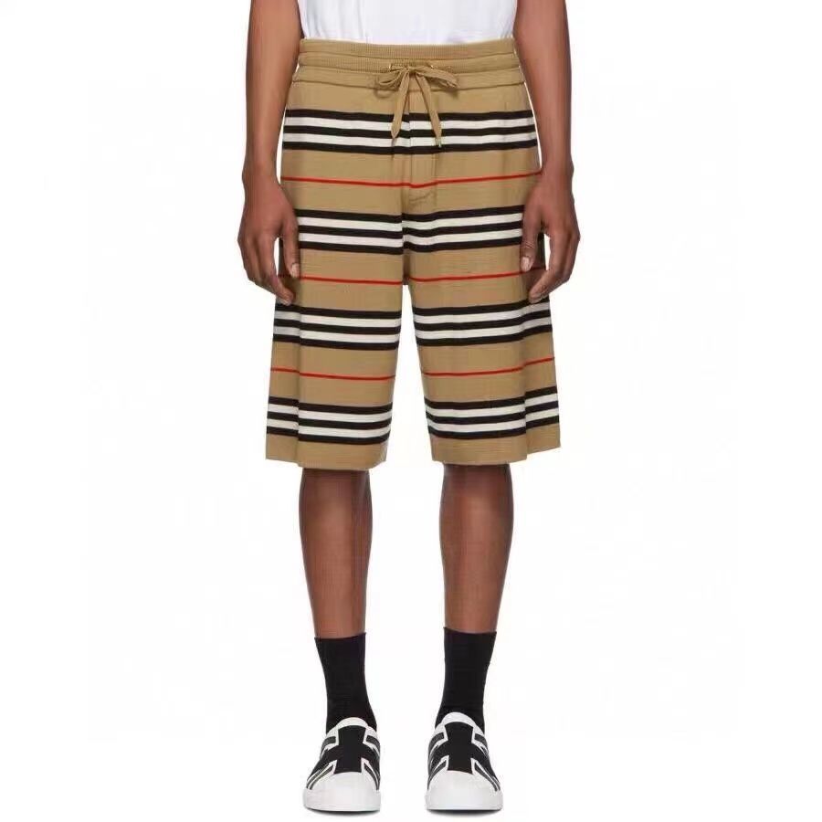 Designer shorts 21ss European American bbr yellow striped plaid knitted short for men and women the same style
Designer shorts 21ss European American bbr yellow striped plaid knitted short for men and women the same style