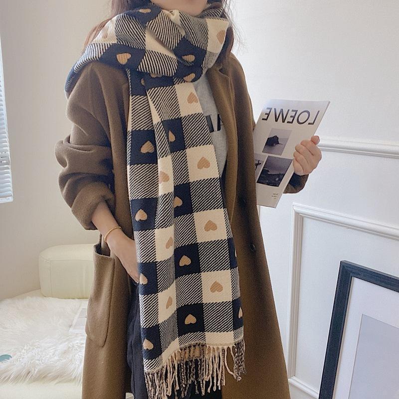 Scarves MS21-SF107 Design Heart Plaid Print Cashmere Warm Scarf Long Wraps For Female
Scarves MS21-SF107 Design Heart Plaid Print Cashmere Warm Scarf Long Wraps For Female