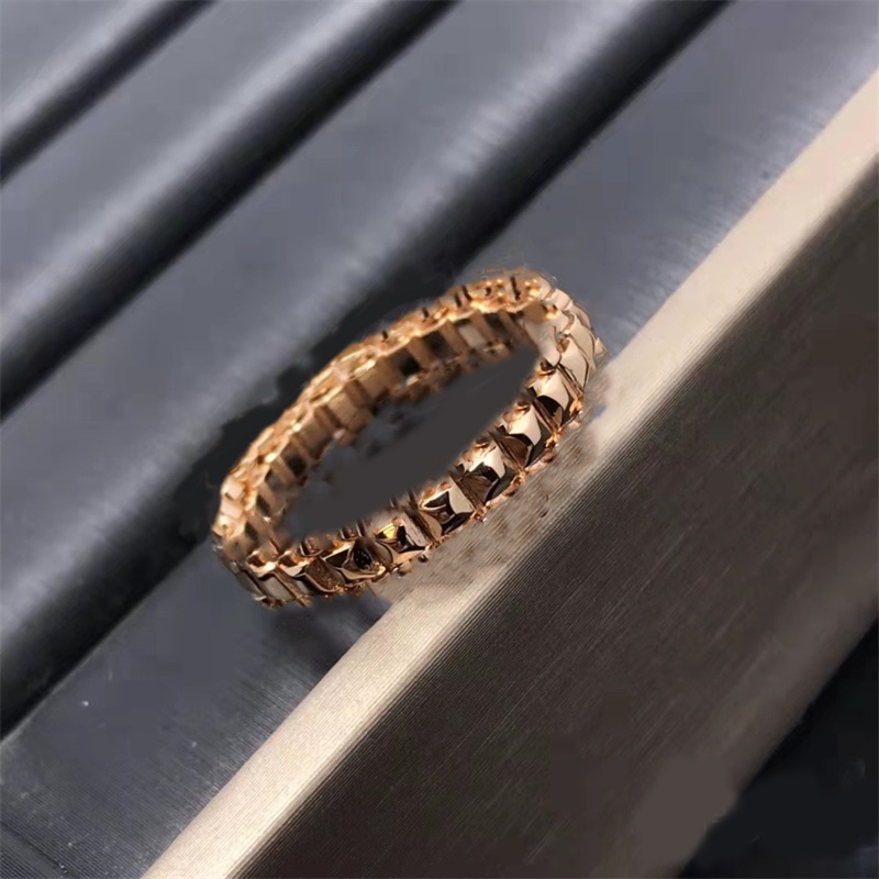 Designer rings rivet Clash De love ring for women solid color plated gold bague homme metal valuable fashion jewelry luxury Ring creative nice looking E23
Designer rings rivet Clash De love ring for women solid color plated gold bague homme metal valuable fashion jewelry luxury Ring creative nice looking E23
