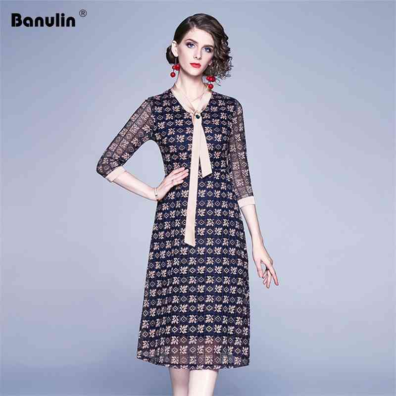 Banulin High Quality Spring Runway Emboridery Party Dress Women Half Sleeve Vintage Floral Lace Office Work Vestidos 210603, The picture color
Banulin High Quality Spring Runway Emboridery Party Dress Women Half Sleeve Vintage Floral Lace Office Work Vestidos 210603, The picture color