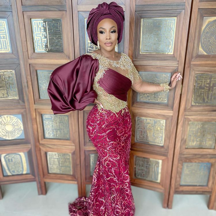 2022 Plus Size Arabic Aso Ebi Burgundy Luxurious Mermaid Prom Dresses Lace Beaded Evening Formal Party Second Reception Birthday Engagement Gowns Dres