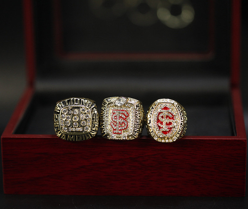 3pcs 1996 2013 2014 Florida State University Championship Ring Friends Birthday Gift Souvenir Collection
3pcs 1996 2013 2014 Florida State University Championship Ring Friends Birthday Gift Souvenir Collection