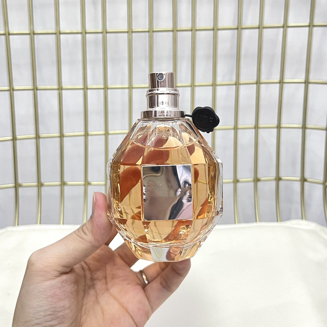 EPACK Women Perfumes Fragrance 100ml Flowerbomb Perfume EDP L'EAU DE PARFUM Lady Floral Spray Long Smell Top Quality
EPACK Women Perfumes Fragrance 100ml Flowerbomb Perfume EDP L'EAU DE PARFUM Lady Floral Spray Long Smell Top Quality