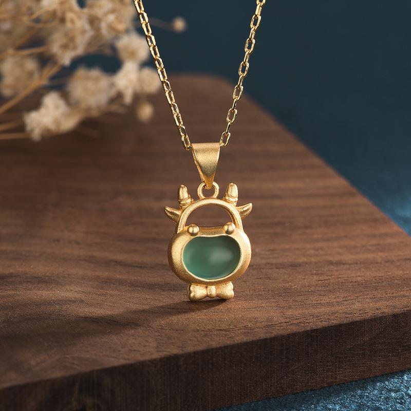 Pendant Necklaces 2021 Chinese Retro Style Light Luxury Ancient Law Gold Zodiac Cattle Classic Women's Necklace Jewelry Gift
Pendant Necklaces 2021 Chinese Retro Style Light Luxury Ancient Law Gold Zodiac Cattle Classic Women's Necklace Jewelry Gift