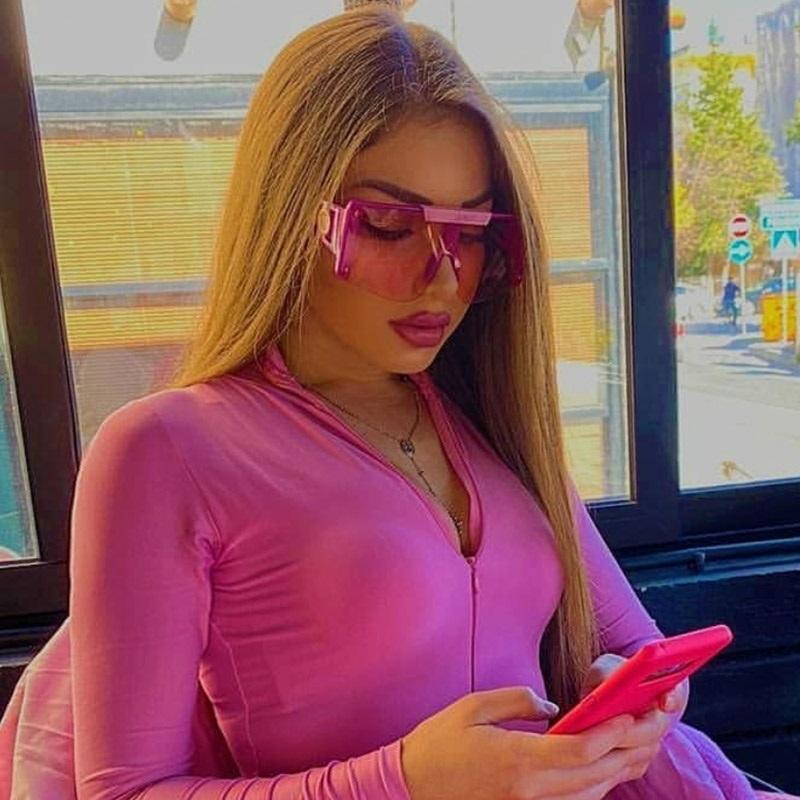 Sunglasses Half Frame Rectangle 90s Women Men One Piece Pink Shades Famous Design Oversized Sun Glasses Stylish Driving Eyewear
Sunglasses Half Frame Rectangle 90s Women Men One Piece Pink Shades Famous Design Oversized Sun Glasses Stylish Driving Eyewear
