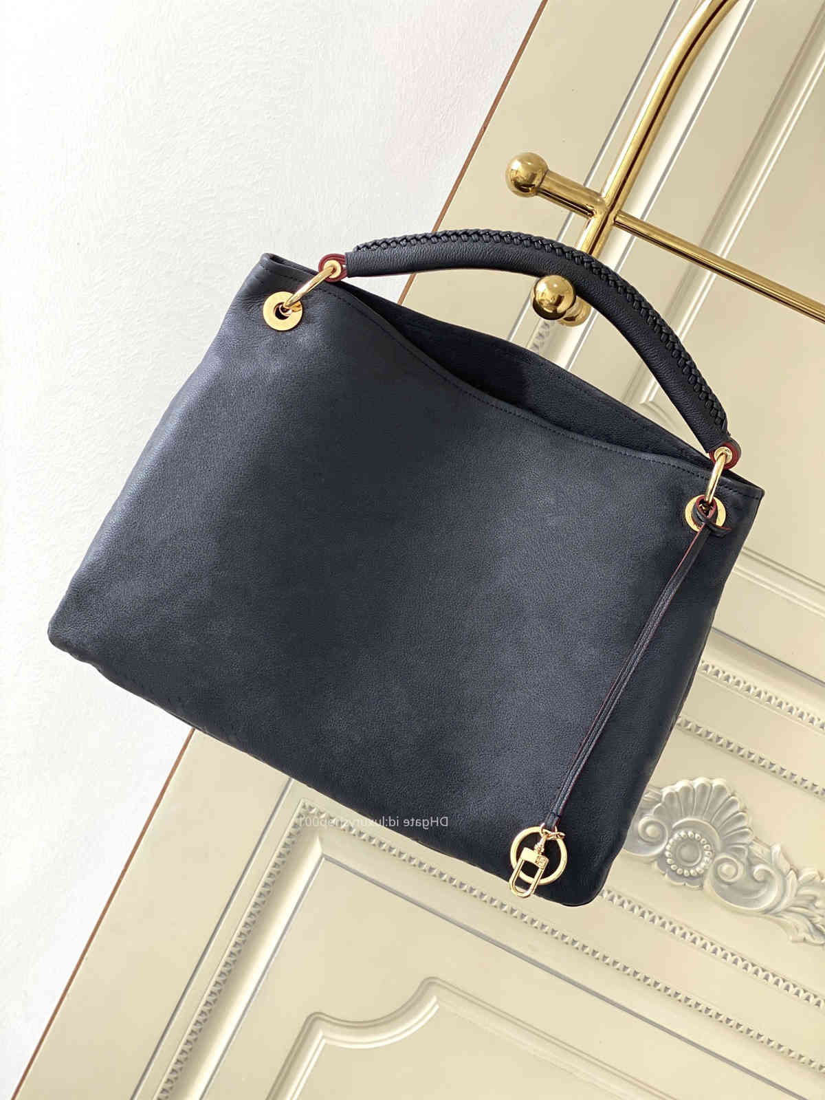 Premium ARTSY large handbag woven tote bag lady designer bags M41066 black M43237 blue
Premium ARTSY large handbag woven tote bag lady designer bags M41066 black M43237 blue