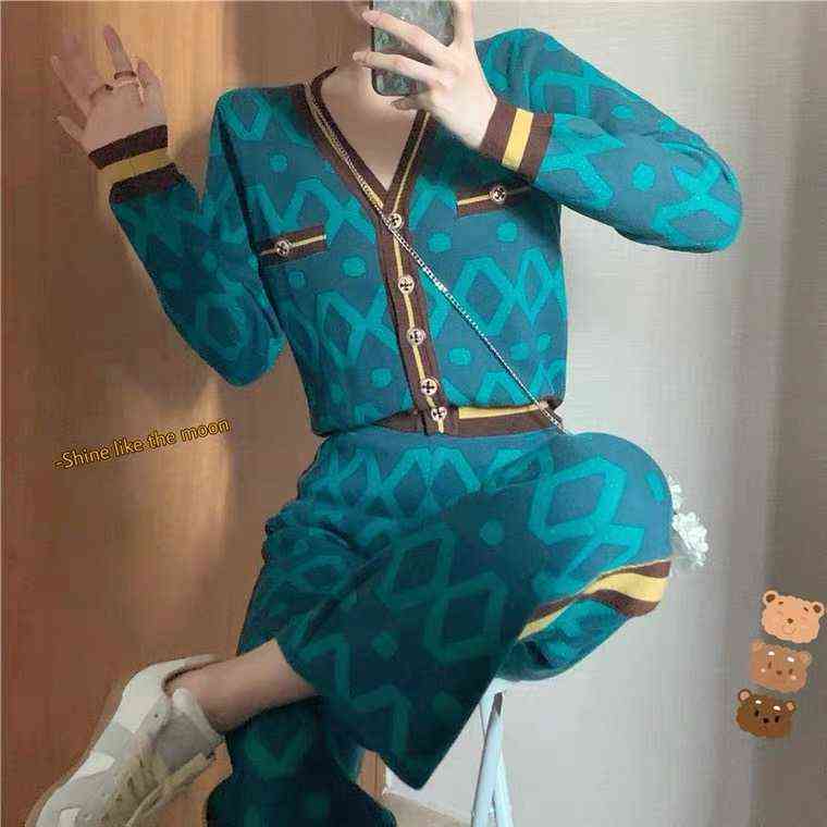 Vintage Sweater 2 Piece Set Women Cardigan Sweaters Knit Top + High Waist Wide-leg Pants Casual Oversized Sweater Trousers Suits 211116