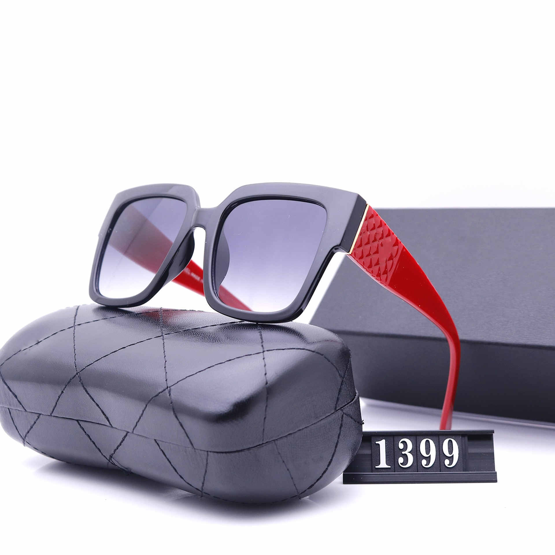 2021 new Luxur Top Quality Classic Square Sunglasses Designer Brand fashion Mens Womens Sun Glasses Eyewear Metal Glass Lenses with box 1339, White;black
2021 new Luxur Top Quality Classic Square Sunglasses Designer Brand fashion Mens Womens Sun Glasses Eyewear Metal Glass Lenses with box 1339, White;black